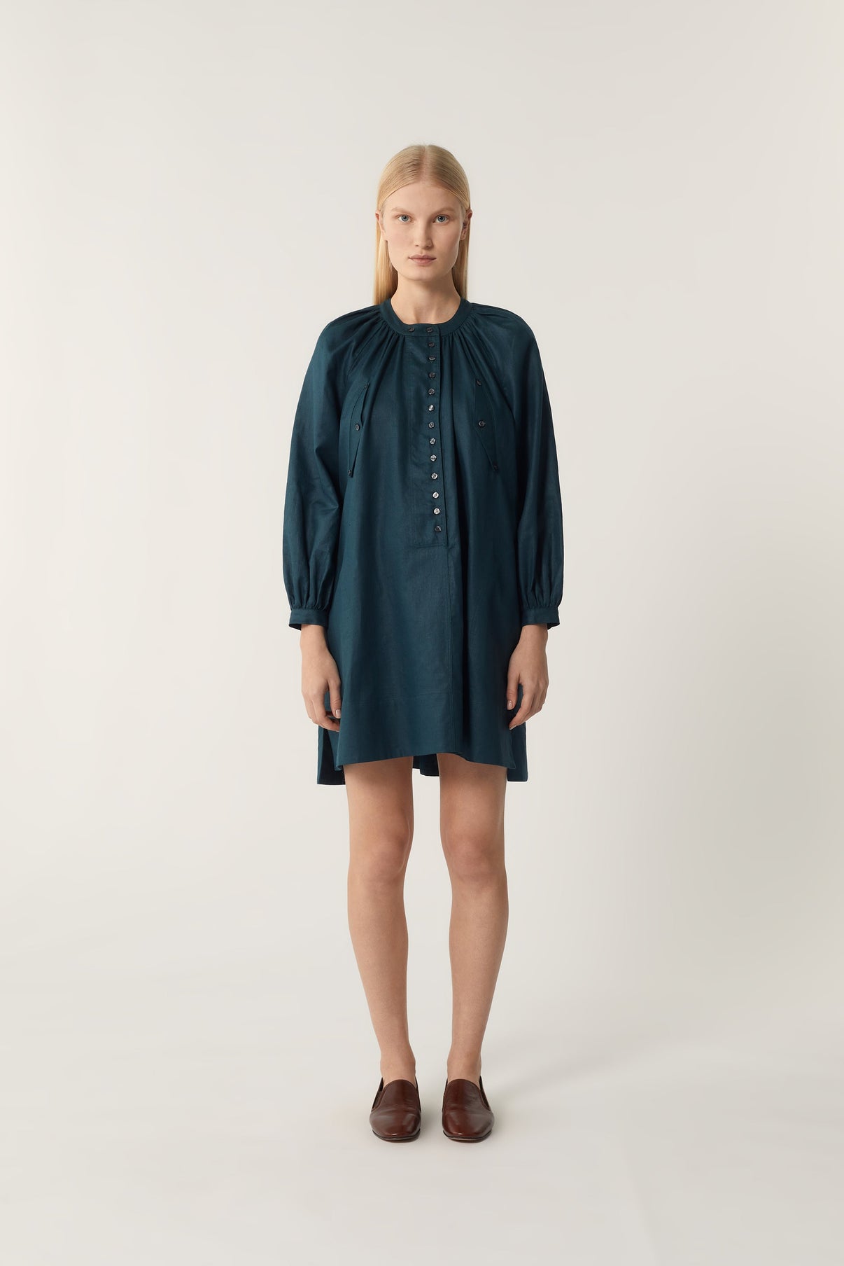 VESTIDO PHILIPPINE vue 5