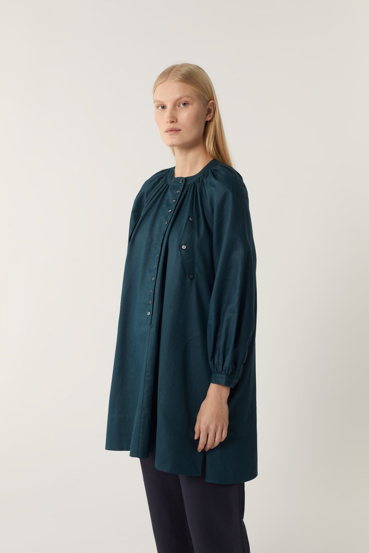 VESTIDO PHILIPPINE vue 3