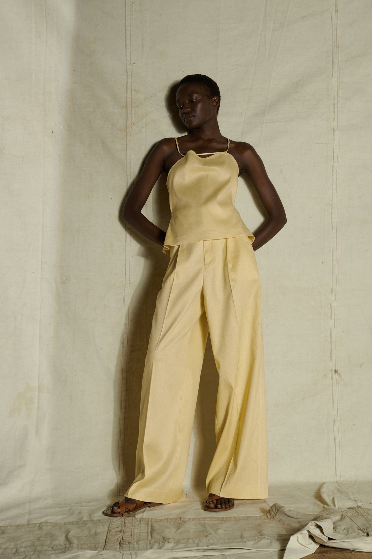 PANTALÓN PEGASE vue 1