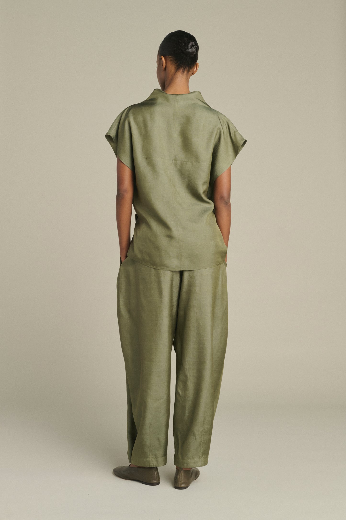 Blusa Kora - Verde grisáceo - Seda - Mujer