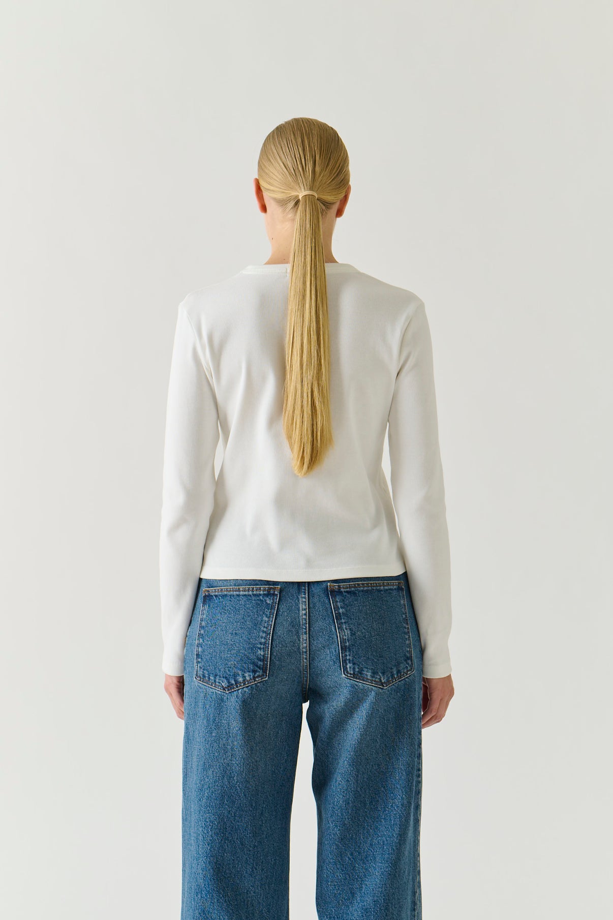 T-Shirt Flavie - Blanc Coton Bio Manches Longues - Soeur vue 3